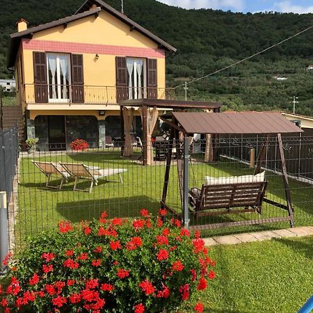 Casa Ginni Con Piscina E Giardino Caravonica 外观 照片