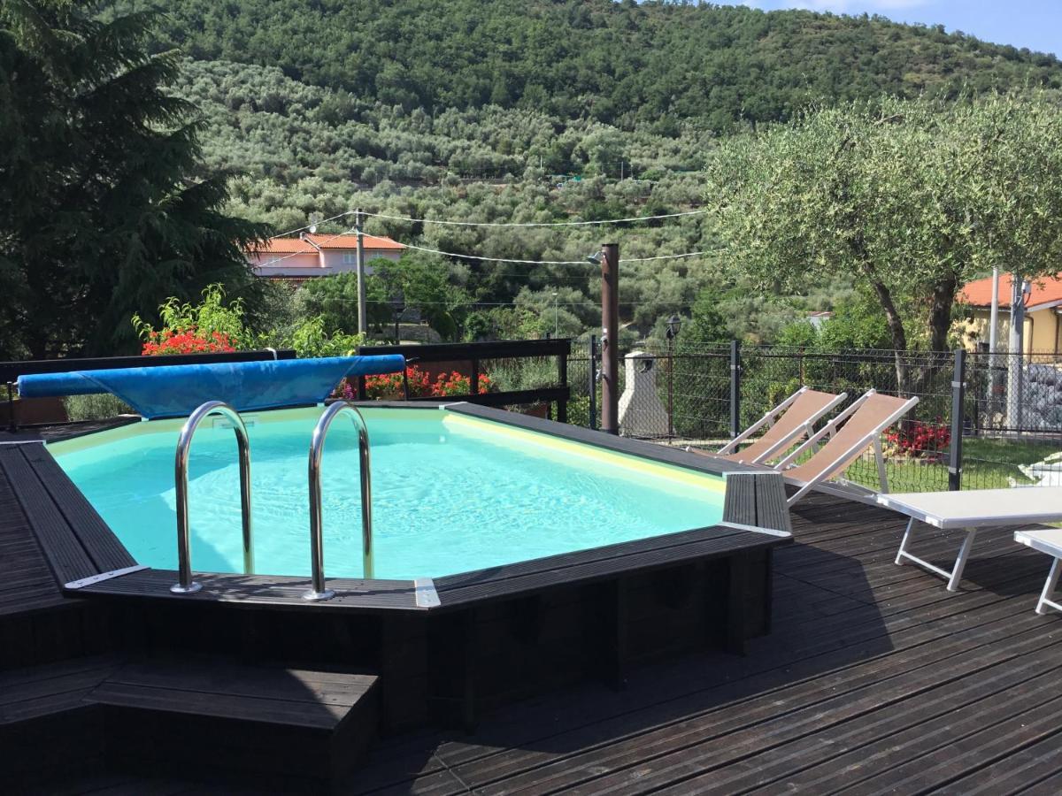 Casa Ginni Con Piscina E Giardino Caravonica 外观 照片