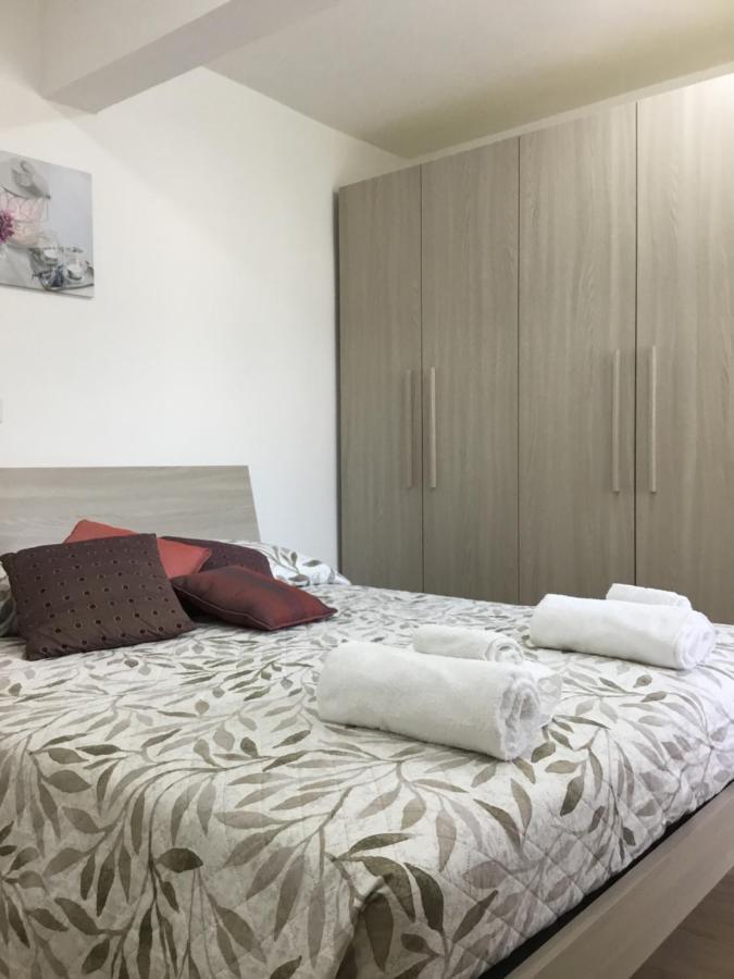 Casa Ginni Con Piscina E Giardino Caravonica 外观 照片