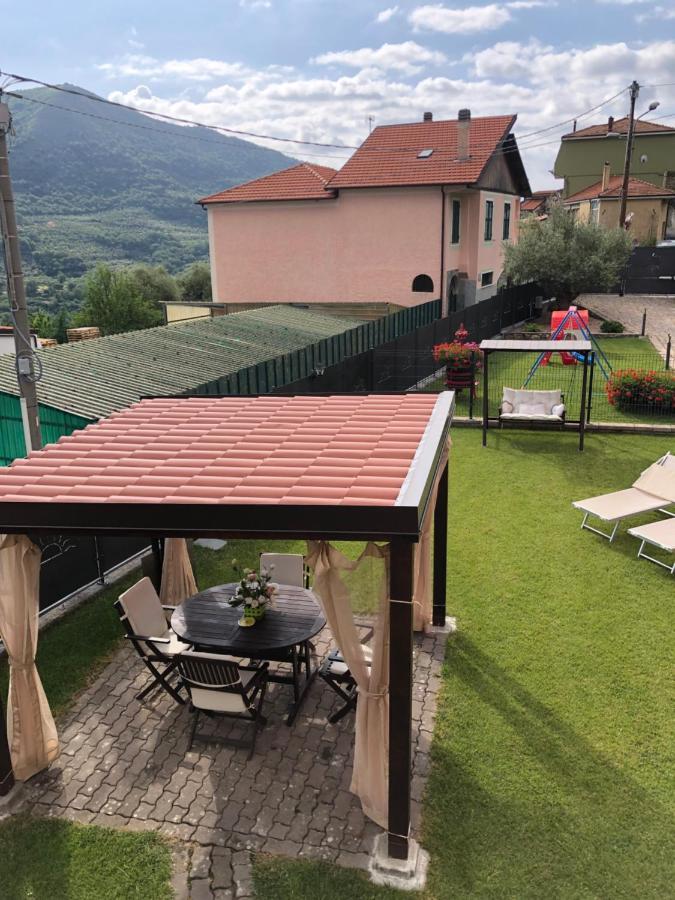 Casa Ginni Con Piscina E Giardino Caravonica 外观 照片