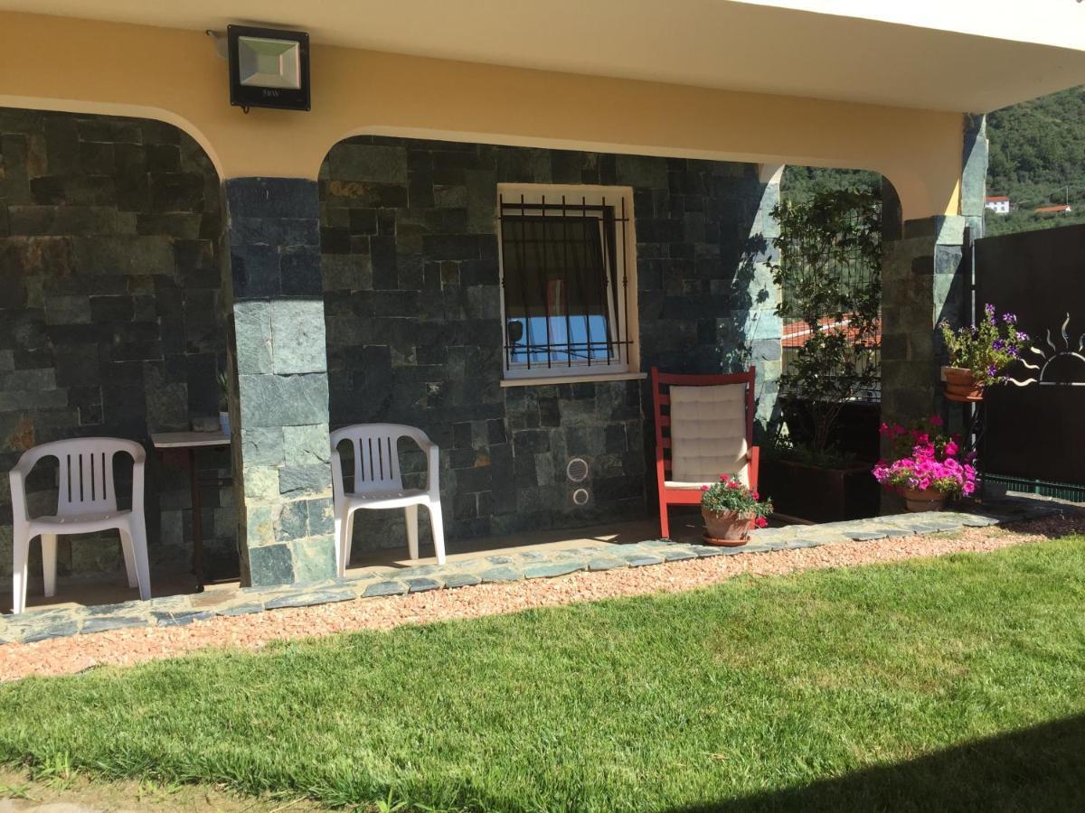 Casa Ginni Con Piscina E Giardino Caravonica 外观 照片
